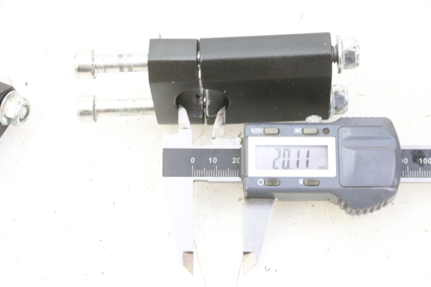 photo de LENKERKLEMME APOLLO RFZ 125 - Detailansicht des Bauteils