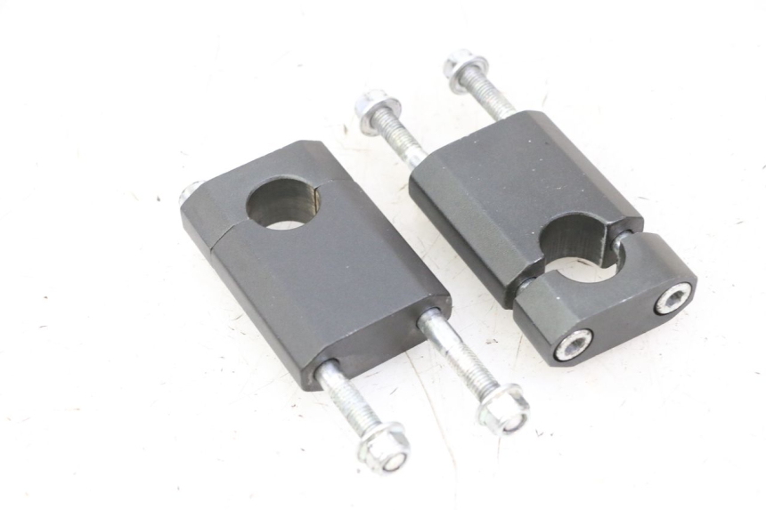 photo de LENKERKLEMME APOLLO RFZ 125 - Alternative Perspektive