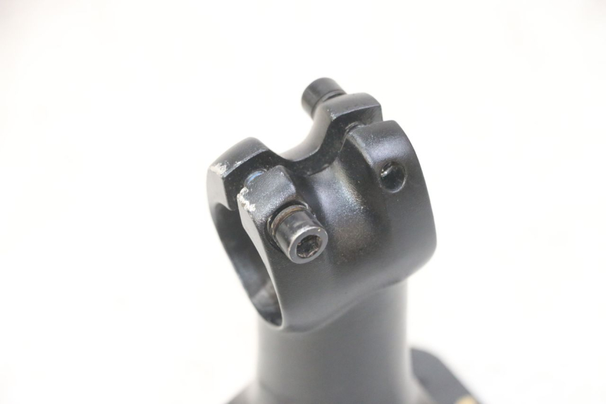 photo de LENKERHALTERUNG NAMI STELLAR 1 - Alternative Perspektive