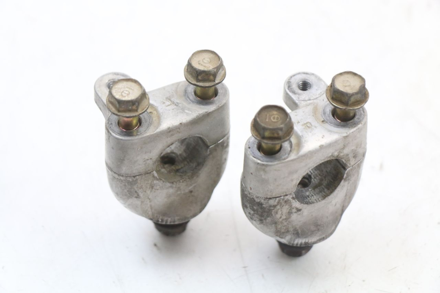 photo de LENKERKLEMME HONDA TRX 300 (1988 - 2000) - Detailansicht des Bauteils