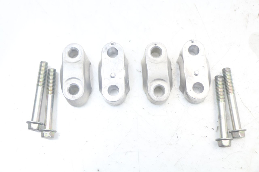 photo de LENKERKLEMME YAMAHA XMAX X-MAX ABS 125 (2017 - 2020) - Alternative Perspektive