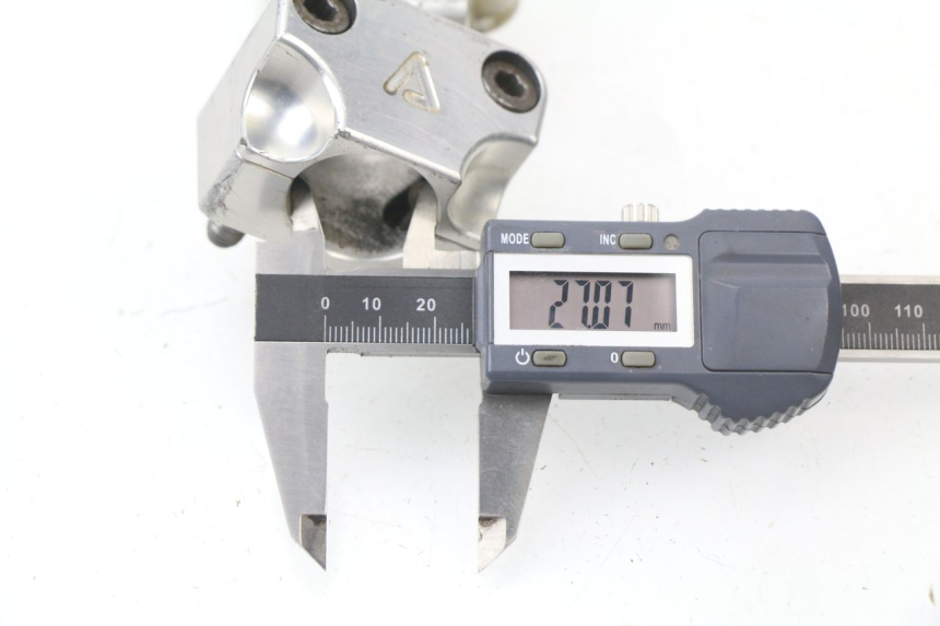 photo de LENKERHALTER YAMAHA YZ 125 (1998 - 2005) - Detailansicht des Bauteils