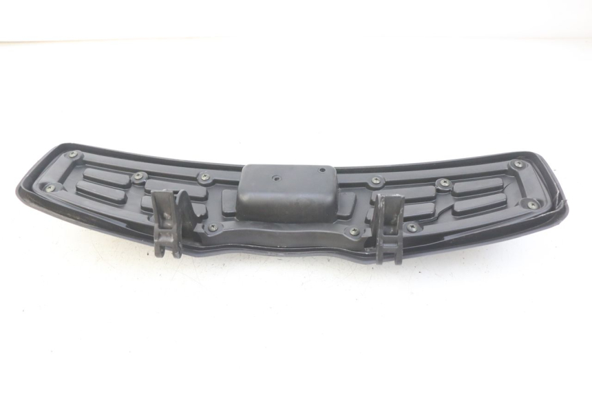 photo de HANDSCHUHFACHKLAPPE SUZUKI BURGMAN 125 (2007 - 2014) - Zoom auf Gebrauchszustand