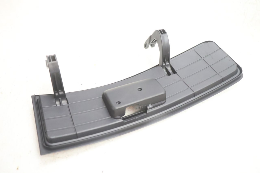 photo de HANDSCHUHFACH DECKEL SUZUKI BURGMAN EXECUTIVE ABS 650 (2006 - 2012) - Technische Nahaufnahme