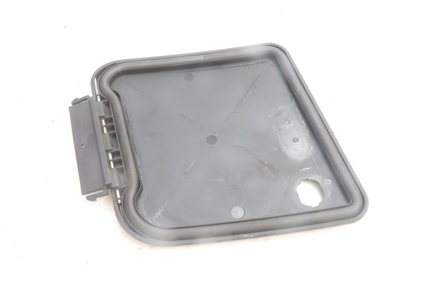 photo de HANDSCHUHFACH DECKEL BMW C1 125 (2000 - 2003) - Technische Nahaufnahme