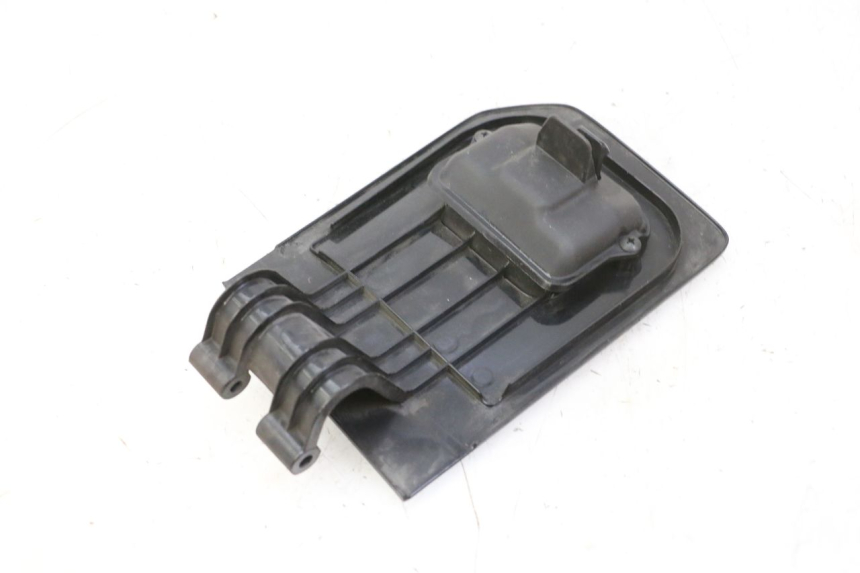 photo de HANDSCHUHFACH DECKEL HONDA FES S-WING SWING ABS 125 (2007 - 2015) - Technische Nahaufnahme