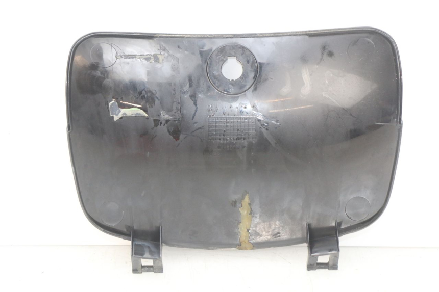 photo de HANDSCHUHFACHTÜR MBK FLIPPER 50 (2004 - 2012) - Oberflächenzustand und Material