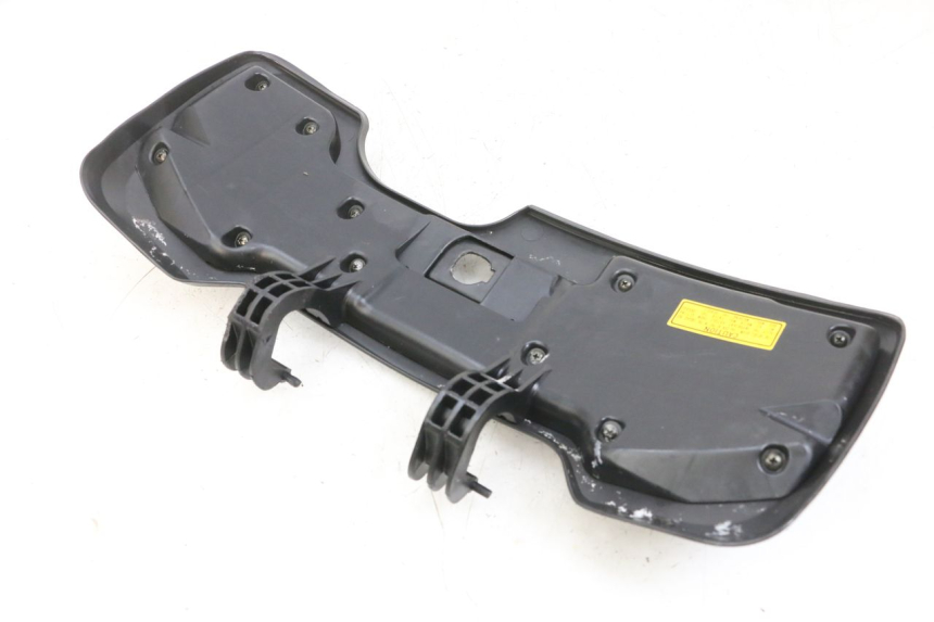 photo de HANDSCHUHFACH DECKEL SYM GTS EVO 125 (2009 - 2013) - Zoom auf Gebrauchszustand