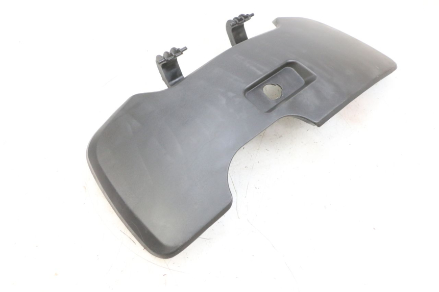 photo de HANDSCHUHFACH DECKEL SYM GTS EVO 125 (2009 - 2013) - Technische Nahaufnahme