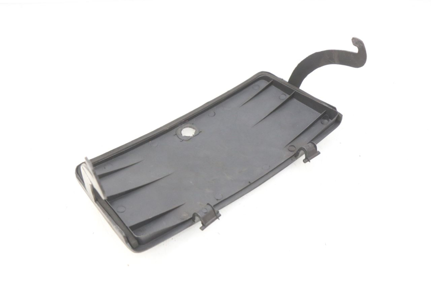 photo de HANDSCHUHFACH DECKEL HAOTIAN HT125T-2 125 - Detailansicht des Bauteils