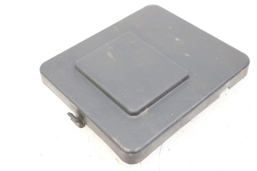 photo de HANDSCHUHFACH DECKEL HYTRACK HY S 4X4 410 (2013 - 2016) - Zoom auf Gebrauchszustand