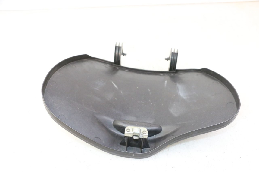 photo de HANDSCHUHFACH DECKEL PIAGGIO LIBERTY 4T 50 (2009 - 2015) - Zoom auf Gebrauchszustand