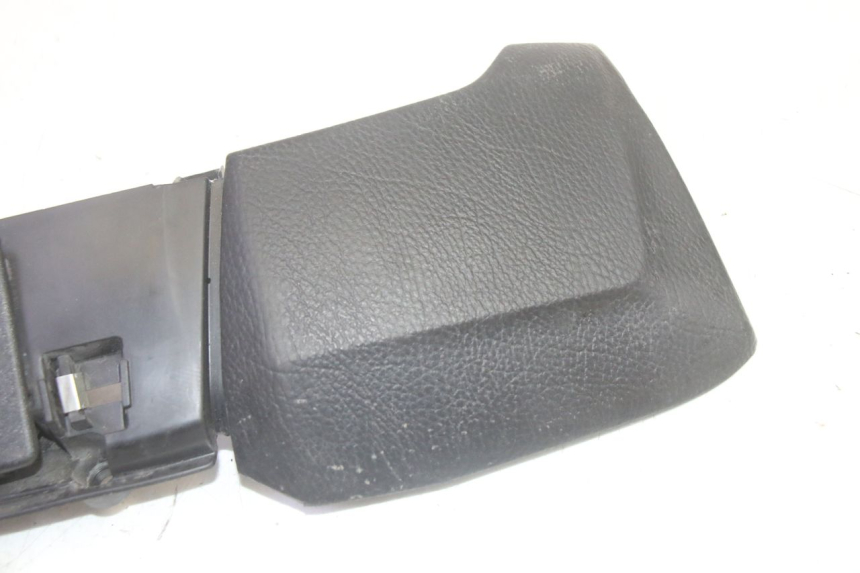 photo de HANDSCHUHFACH DECKEL PIAGGIO MP3 HPE 350 (2018 - 2020) - Alternative Perspektive