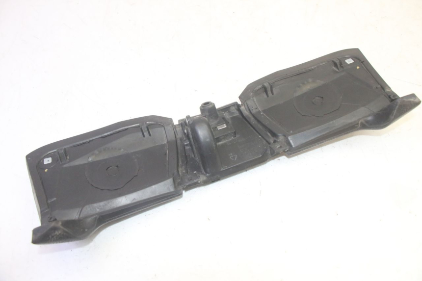 photo de HANDSCHUHFACH DECKEL PIAGGIO MP3 HPE 350 (2018 - 2020) - Oberflächenzustand und Material