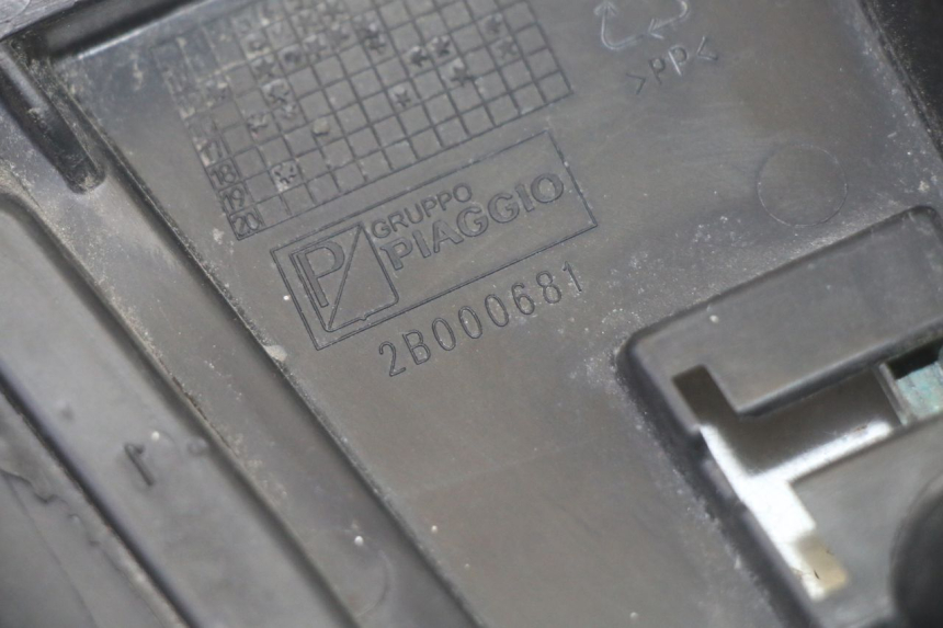 photo de HANDSCHUHFACH DECKEL PIAGGIO MP3 HPE 350 (2018 - 2020) - Geprüftes Gebrauchtteil