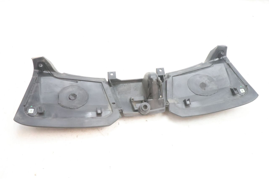 photo de HANDSCHUHFACH DECKEL PIAGGIO MP3 500 (2016 - 2018) - Kennzeichnungen und Originalreferenzen