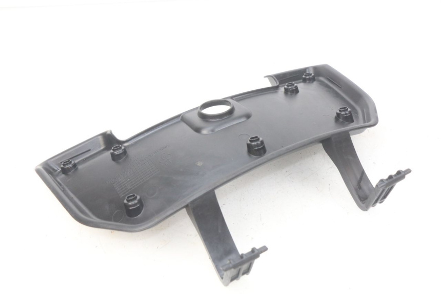 photo de HANDSCHUHFACHKLAPPE TGB X-MOTION XMOTION 125 (2008 - 2014) - Zoom auf Gebrauchszustand