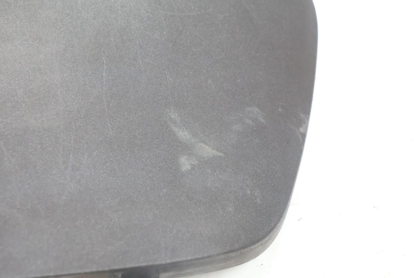 photo de HANDSCHUHFACH DECKEL PIAGGIO X9 AMALFI 180 (2000 - 2003) - Zoom auf Gebrauchszustand