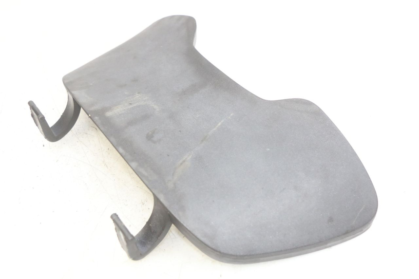 photo de HANDSCHUHFACHKLAPPE PIAGGIO X9 EVOLUTION 125 (2003 - 2007) - Detailansicht des Bauteils