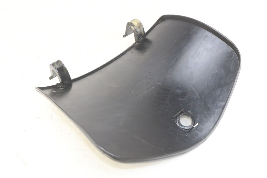 photo de HANDSCHUHFACHKLAPPE YIYING YY125T 125 (2006 - 2014) - Alternative Perspektive