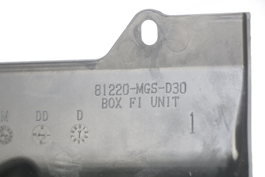 photo de SICHERUNGSHALTER HONDA INTEGRA NC D 750 (2016 - 2018) - Alternative Perspektive