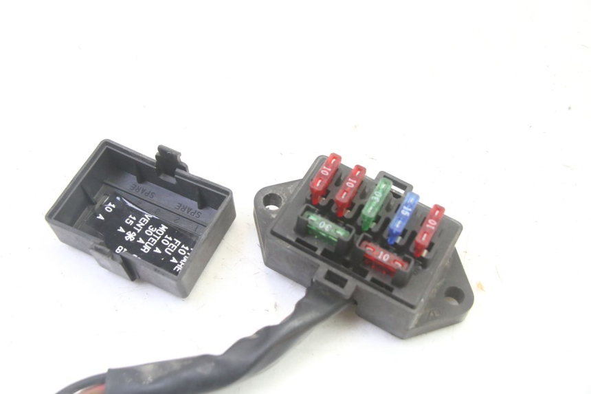 photo de SICHERUNGKASTEN TRIUMPH SPRINT 900 (1995 - 1998) - Zoom auf Gebrauchszustand