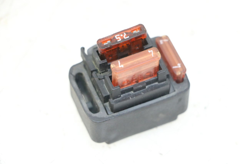 photo de SICHERUNGKASTEN YAMAHA YP MAJESTY 125 (2007 - 2010) - Zoom auf Gebrauchszustand