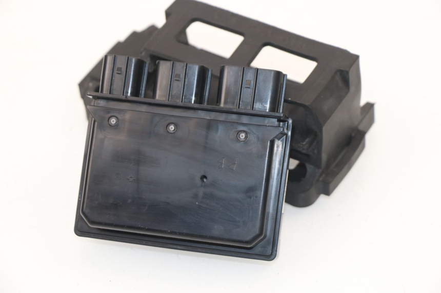 photo de SICHERUNGKASTEN KAWASAKI Z800 Z ABS 800 (2013 - 2017) - Alternative Perspektive