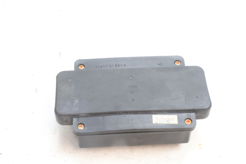 photo de SICHERUNGSHALTER KAWASAKI ZZR 600 (1995 - 2004) - Details der Befestigungspunkte