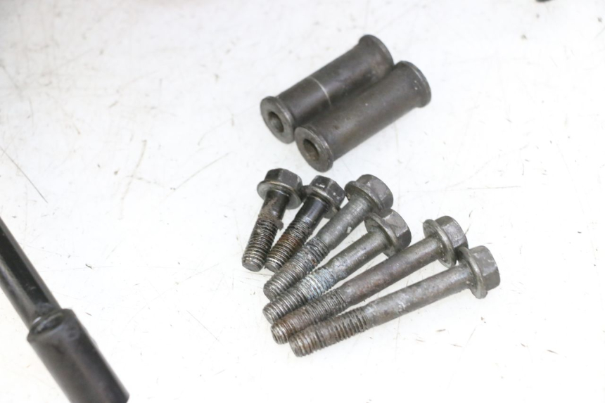 photo de GEPÄCKTRÄGER QUADRO 4 4D 350 (2015 - 2018) - Details der Befestigungspunkte