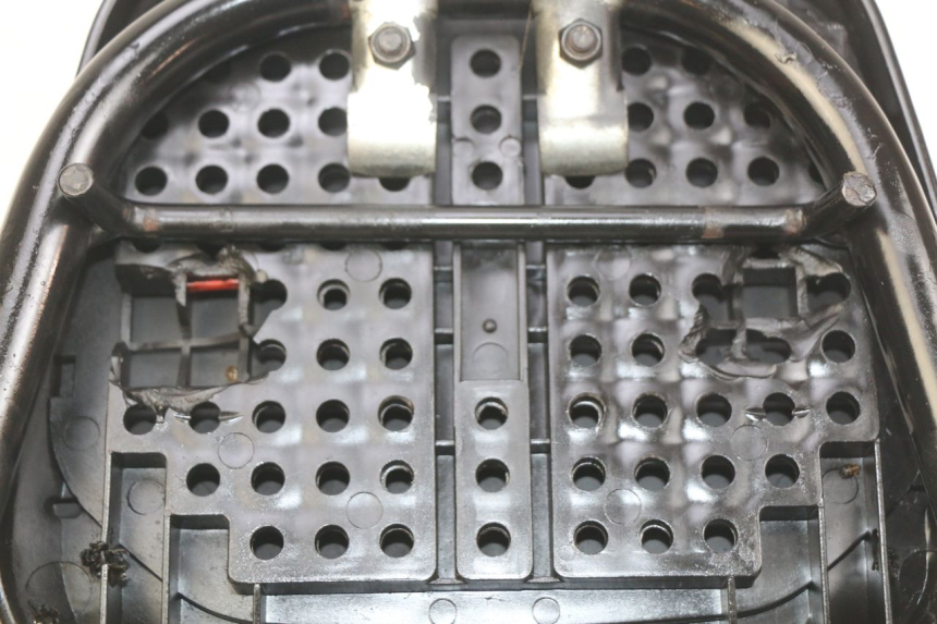 photo de GEPäCKTRäGER KYMCO AGILITY RS 4T 50 (2009 - 2013) - Zoom auf Gebrauchszustand