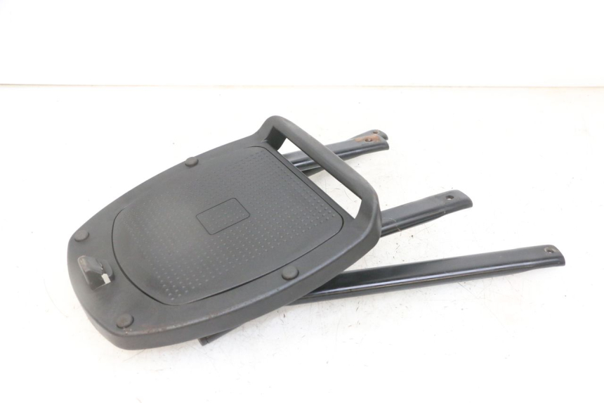 photo de GEPÄCKTRÄGER PEUGEOT ELYSEO 125 (1999 - 2004) - Hauptansicht