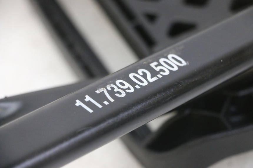 photo de GEPÄCKTRÄGER PEUGEOT ELYSEO 125 (1999 - 2004) - Alternative Perspektive