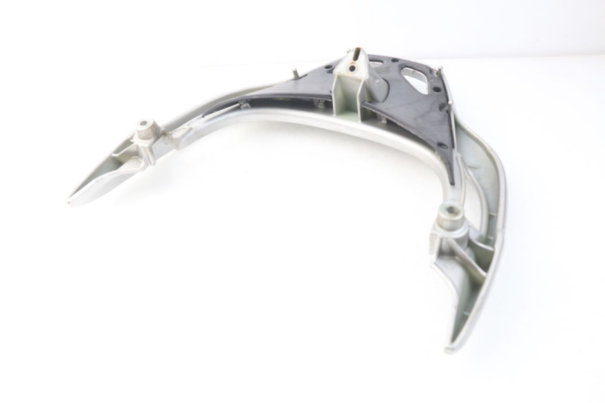 photo de GEPÄCKTRÄGER HONDA FES PANTHEON 125 (2003 - 2007) - Detailansicht des Bauteils