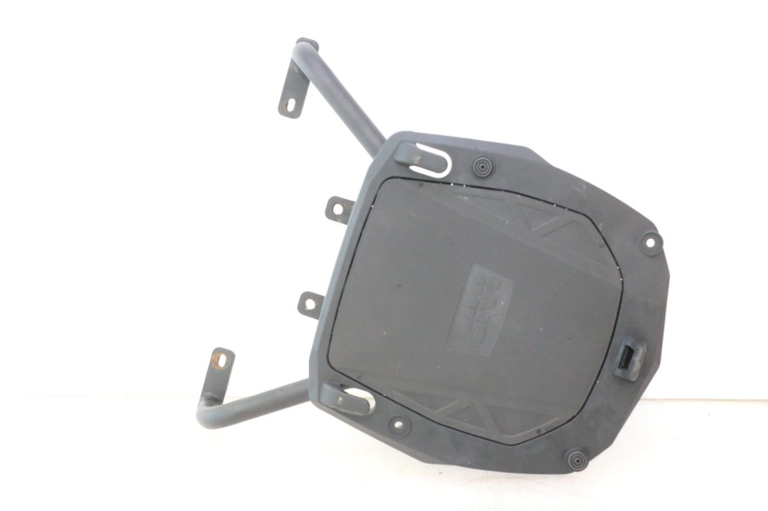 photo de GEPÄCKTRÄGER PIAGGIO FLY 2T 50 (2004 - 2017) - Detailansicht des Bauteils