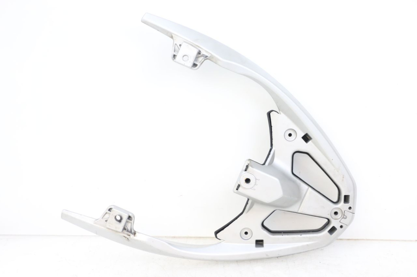 photo de GEPÄCKTRÄGER PEUGEOT GEOPOLIS RS 125 (2007 - 2009) - Detailansicht des Bauteils