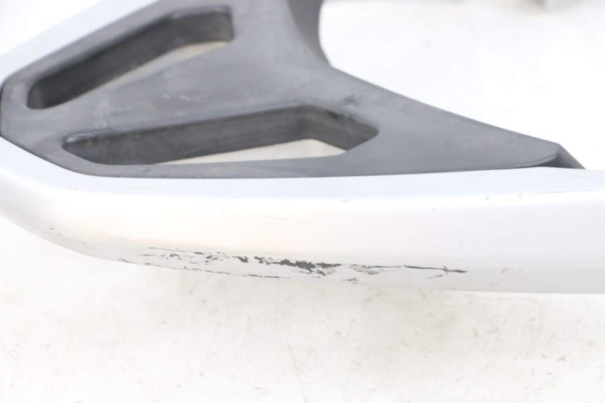 photo de GEPÄCKTRÄGER PEUGEOT GEOPOLIS RS 125 (2007 - 2009) - Alternative Perspektive