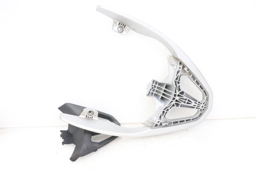 photo de GEPÄCKTRÄGER PEUGEOT GEOPOLIS RS 125 (2007 - 2009) - Details der Befestigungspunkte