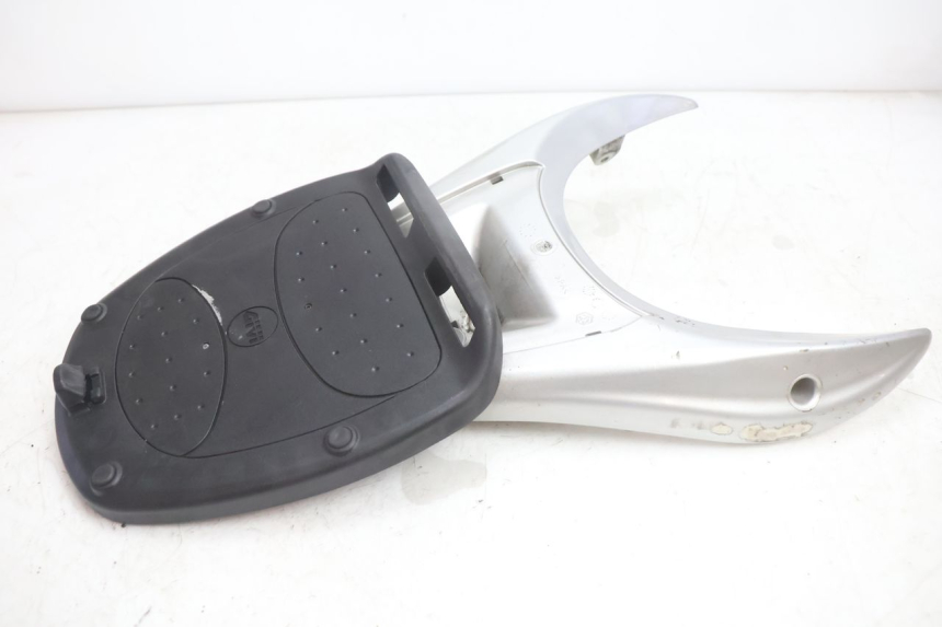 photo de GEPÄCKTRÄGER PIAGGIO LIBERTY 125 (1998 - 2008) - Details der Befestigungspunkte