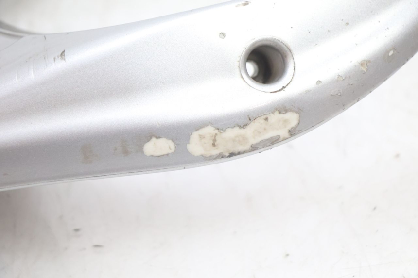 photo de GEPÄCKTRÄGER PIAGGIO LIBERTY 125 (1998 - 2008) - Oberflächenzustand und Material