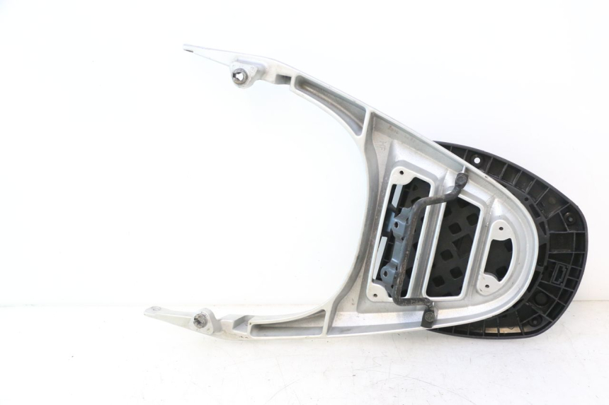 photo de GEPäCKTRäGER KYMCO LIKE 125 (2009 - 2016) - Detailansicht des Bauteils