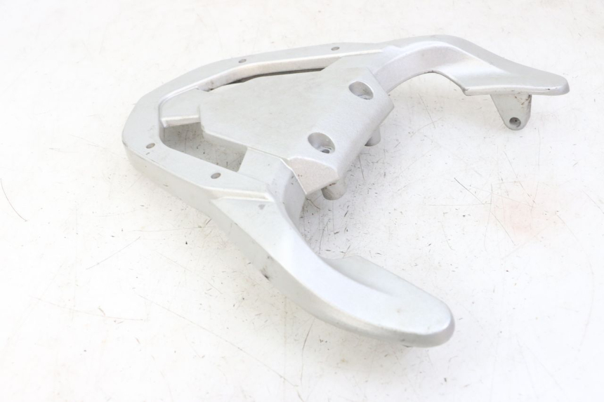 photo de GEPÄCKTRÄGER LONGJIA SHARPY 125 (2020 - 2024) - Technische Nahaufnahme