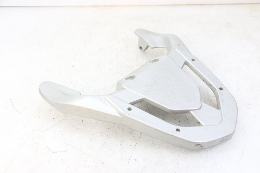 photo de GEPÄCKTRÄGER LONGJIA SHARPY 125 (2020 - 2024) - Details der Befestigungspunkte