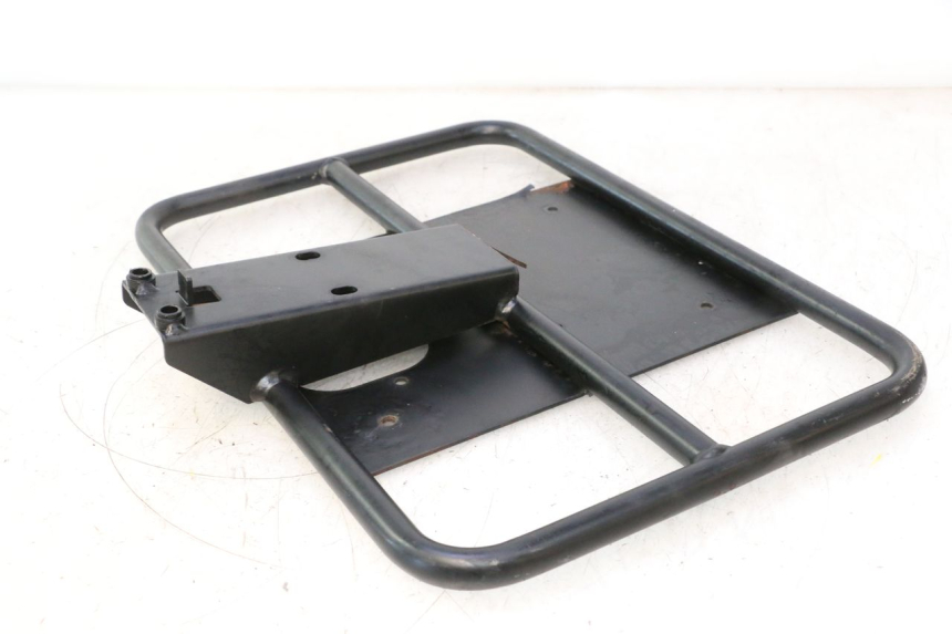 photo de GEPÄCKTRÄGER PEUGEOT LUDIX PRO 2T 50 (2010 - 2017) - Details der Befestigungspunkte