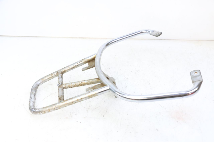 photo de GEPÄCKTRÄGER PIAGGIO LXV 4T 50 (2009 - 2013) - Details der Befestigungspunkte