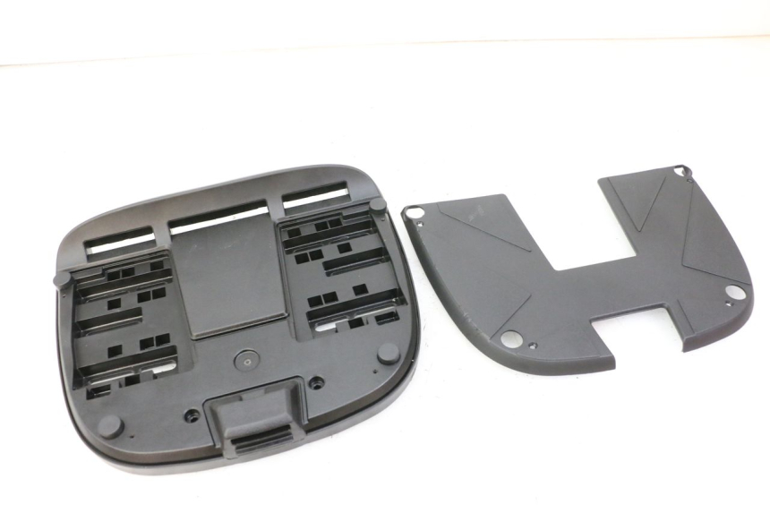 photo de GEPÄCKTRÄGER PIAGGIO MP3 500 (2014 - 2017) - Geprüftes Gebrauchtteil