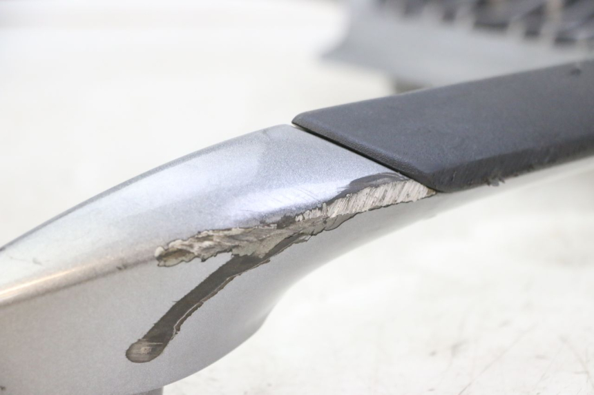 photo de GEPÄCKTRÄGER PIAGGIO MP3 500 (2014 - 2017) - Hochauflösende Nahaufnahme