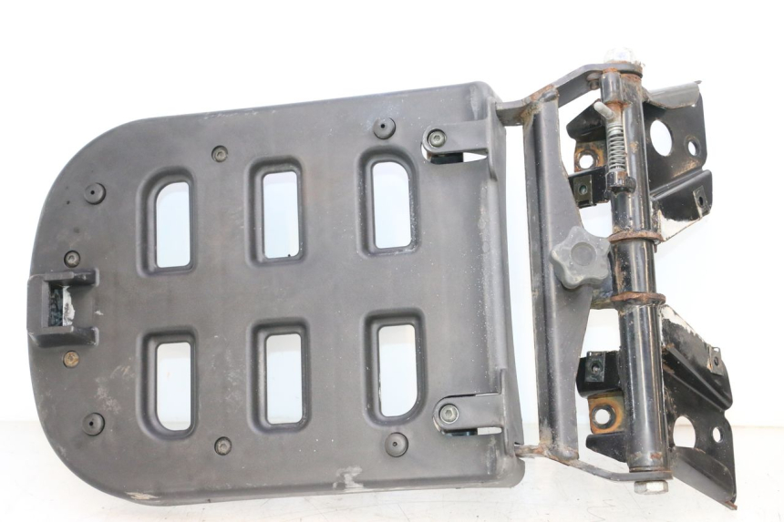 photo de GEPÄCKTRÄGER PIAGGIO MP3 125 (2006 - 2014) - Detailansicht des Bauteils