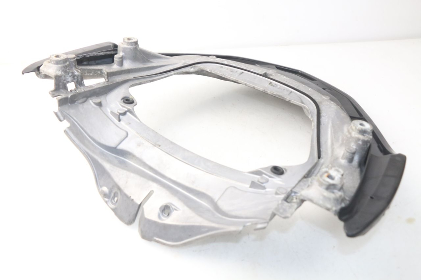 photo de GEPÄCKTRÄGER HONDA NSS EX FORZA 250 (2005 - 2013) - Details der Befestigungspunkte