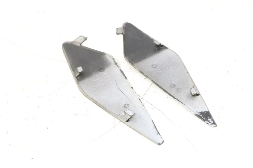 photo de GEPäCKTRäGER PEUGEOT SATELIS 125 (2006 - 2009) - Details der Befestigungspunkte